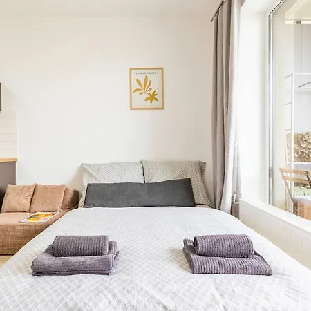 : Sporty Serenity * براتسيلافا